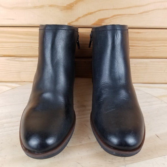 Korks Sonya 7 US Black Leather Suede Stacked Heel Ankle Bootie Boot Side Zip NEW - Picture 3 of 11